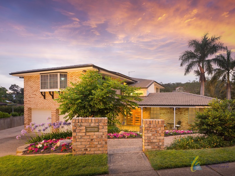 30 Mukurta Street, Chapel Hill QLD 4069