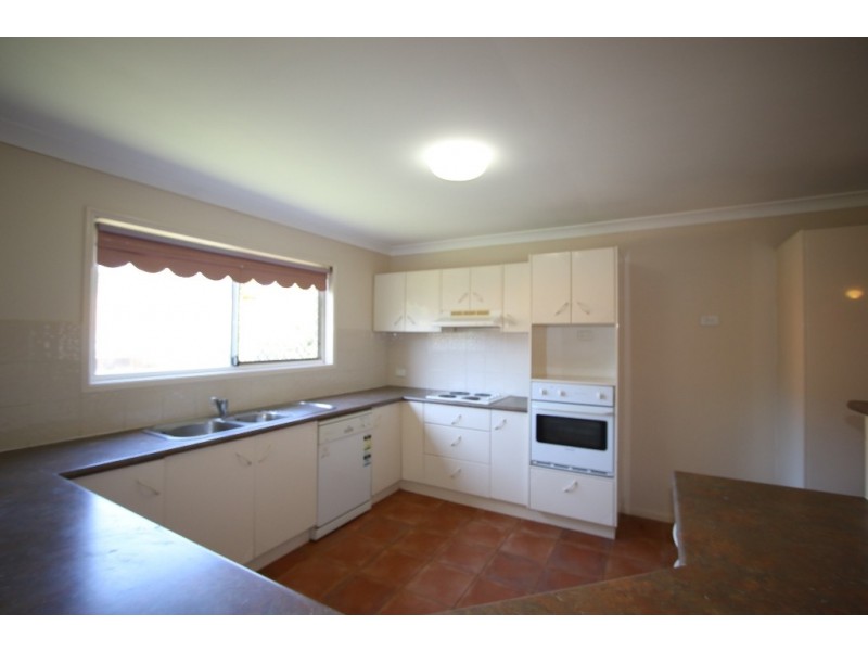 3 Glen Court, Kenmore QLD 4069