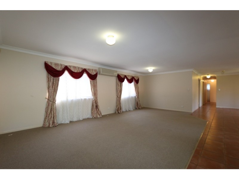 3 Glen Court, Kenmore QLD 4069