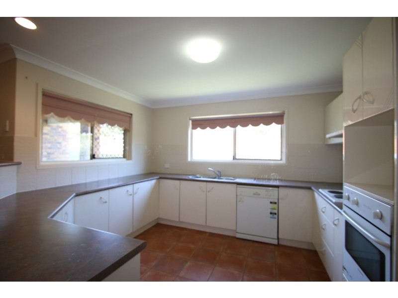 3 Glen Court, Kenmore QLD 4069