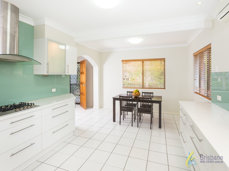 109 White Street, Graceville QLD 4075