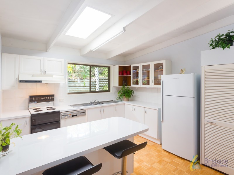 50 Carlyle Street, Seventeen Mile Rocks QLD 4073