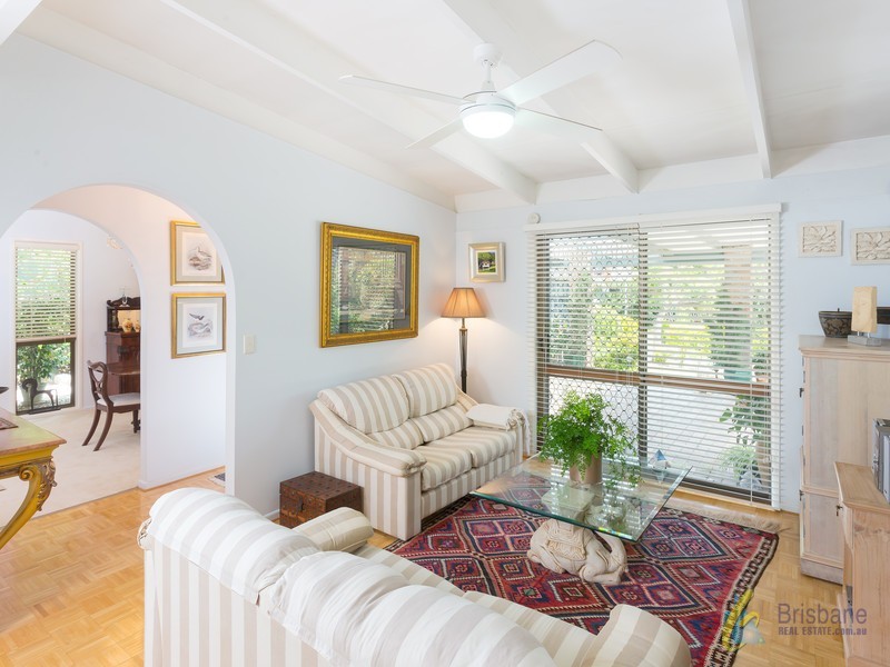 50 Carlyle Street, Seventeen Mile Rocks QLD 4073