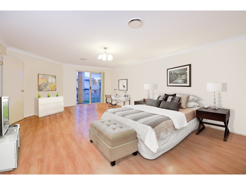 37 Margaret Court, Kenmore QLD 4069