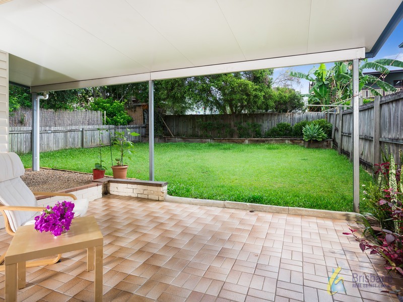 271 Verney Rd East, Graceville QLD 4075