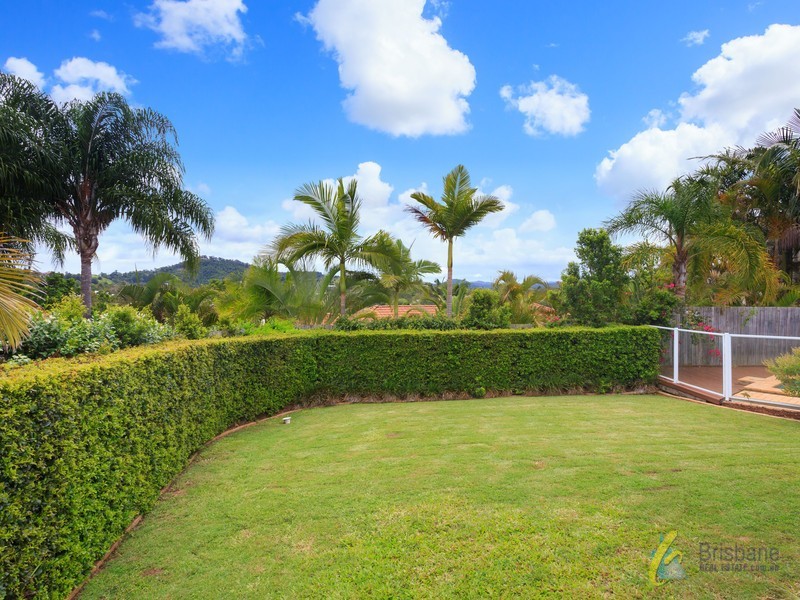 25 Nolan Rise, Brookfield QLD 4069