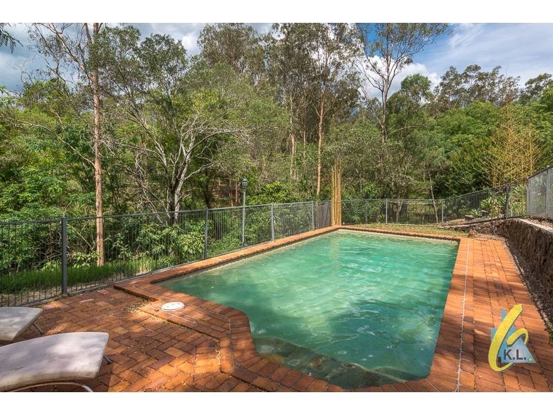 1040 Mt Crosby Rd, Mount Crosby QLD 4306