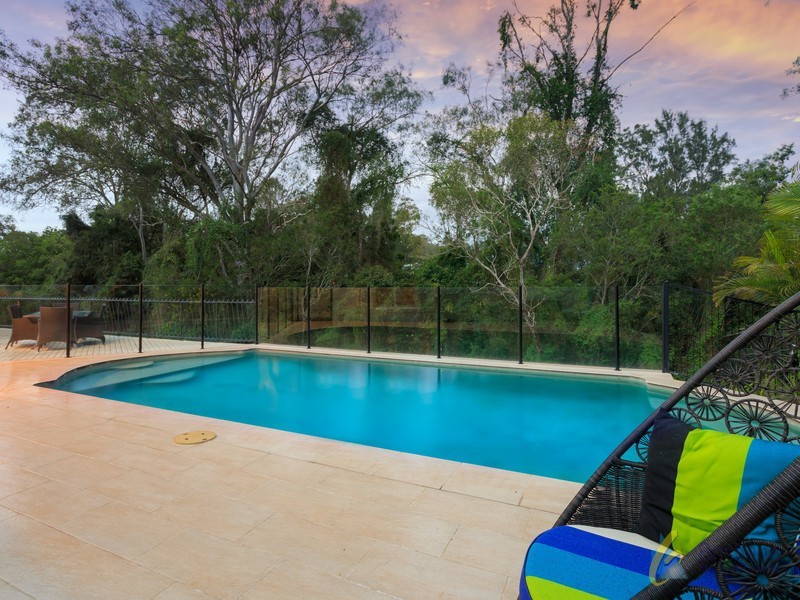 11 Parklane Terrace, Brookfield QLD 4069