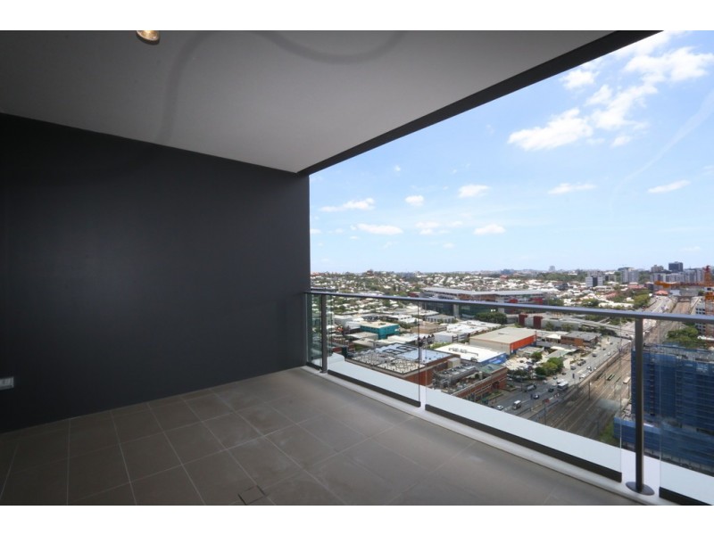 55 Railway Tce, Milton QLD 4064