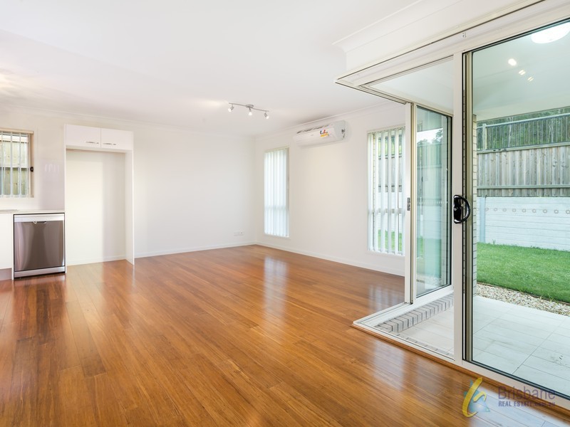 55 Cordeaux Cct, Redbank Plains QLD 4301