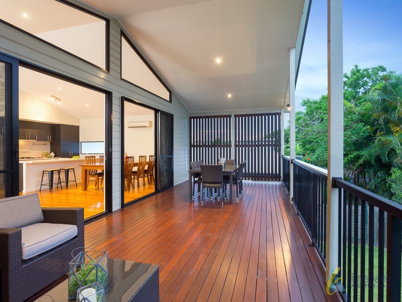 17 White Street, Graceville QLD 4075