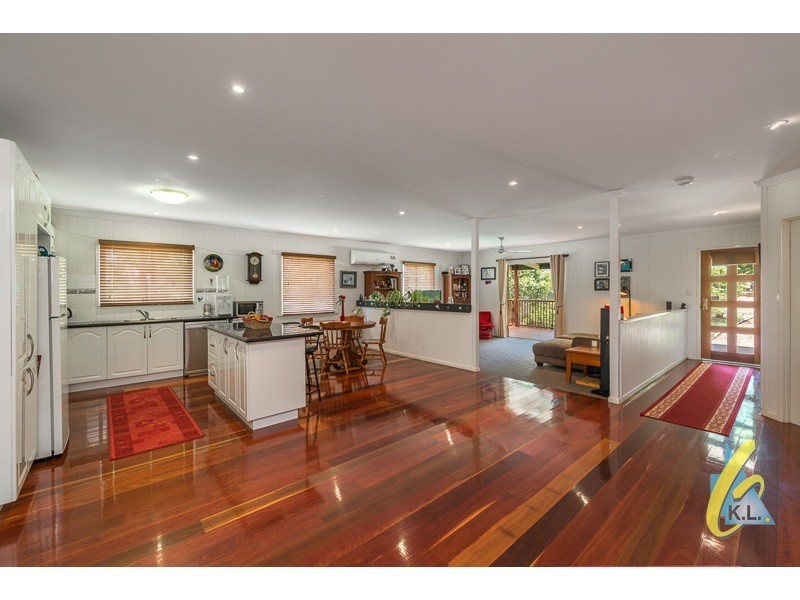 84 Woodend Rd, Woodend QLD 4305