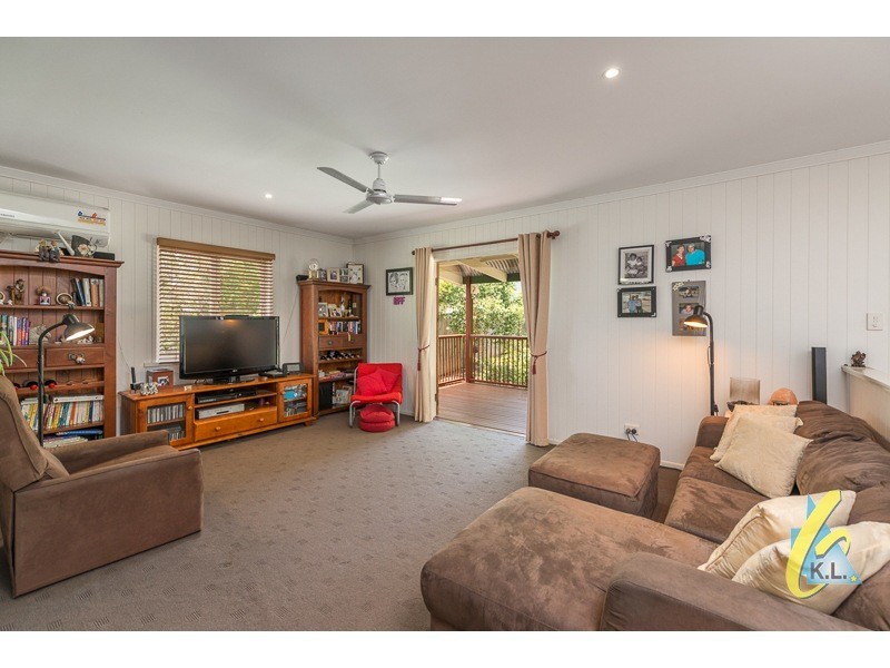 84 Woodend Rd, Woodend QLD 4305