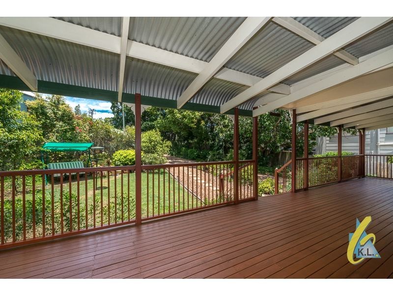 84 Woodend Rd, Woodend QLD 4305