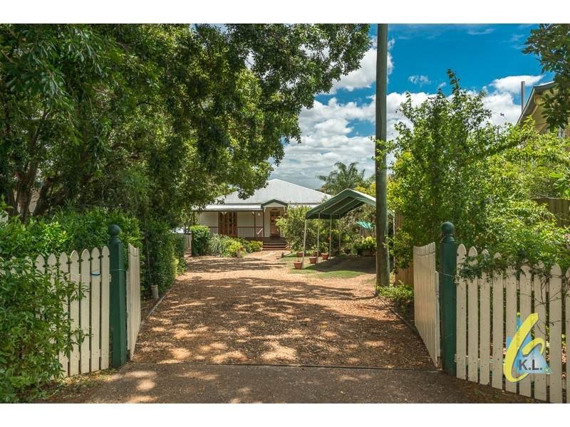 84 Woodend Rd, Woodend QLD 4305