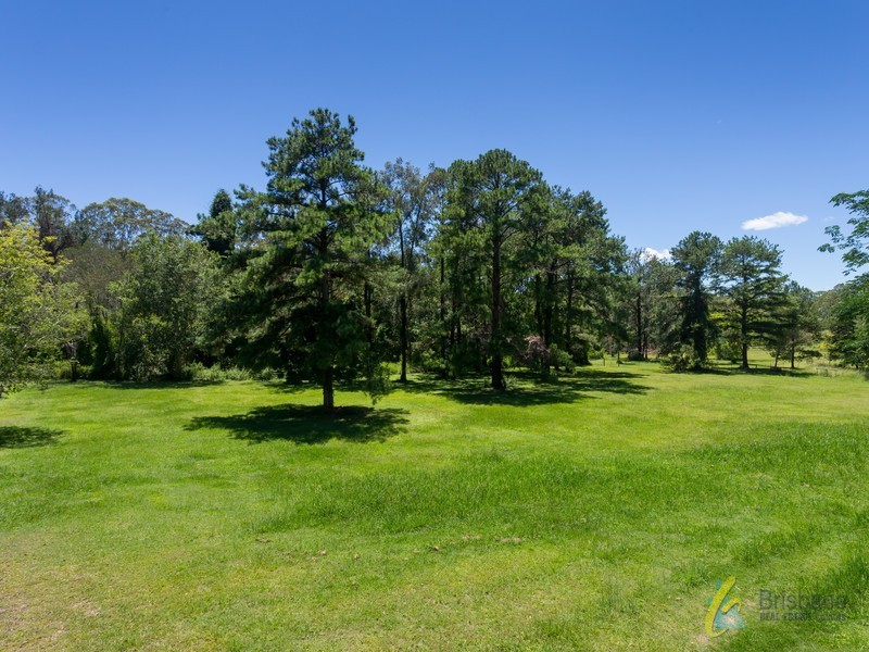 261 Grandview Road, Pullenvale QLD 4069