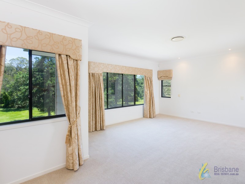 261 Grandview Road, Pullenvale QLD 4069