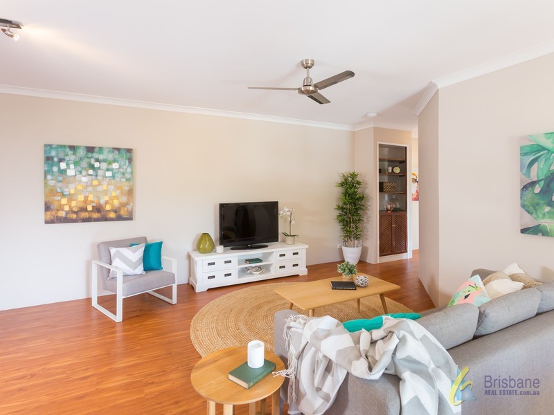 2/30 ARMADALE ST, St Lucia QLD 4067
