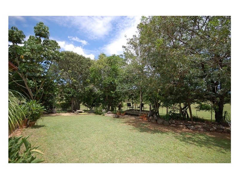 30 Mahons Rd, Pine Mountain QLD 4306