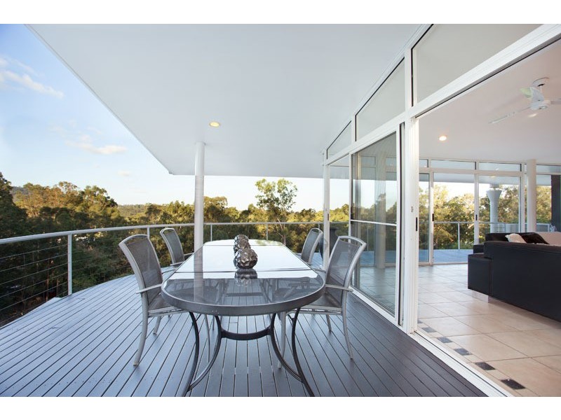 26 Maculata Drive, Chapel Hill QLD 4069