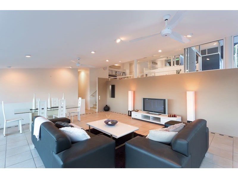 26 Maculata Drive, Chapel Hill QLD 4069