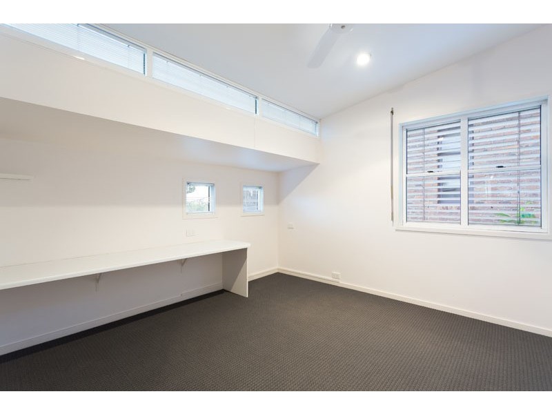 26 Maculata Drive, Chapel Hill QLD 4069