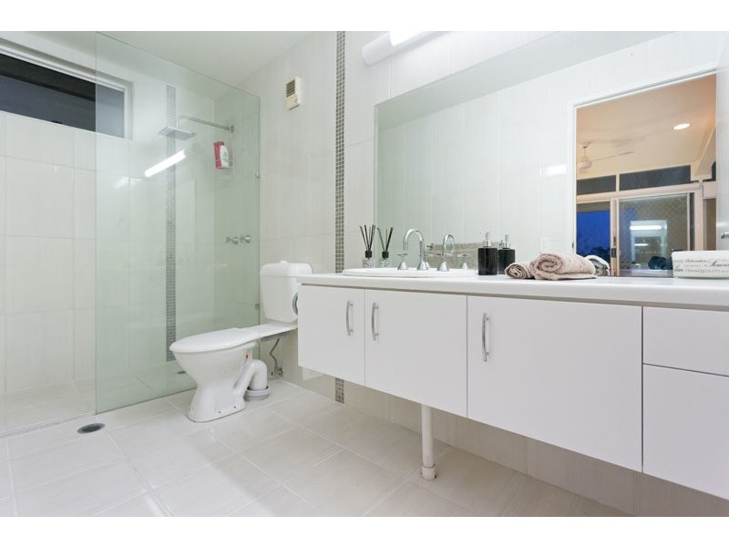 26 Maculata Drive, Chapel Hill QLD 4069