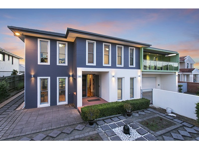 11 Barcoo Cres, Sinnamon Park QLD 4073