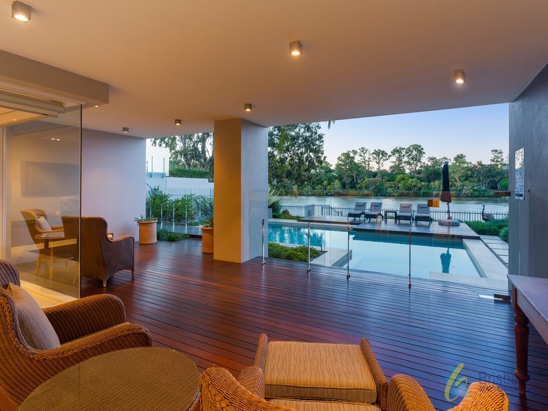 363 Brisbane Corso, Yeronga QLD 4104