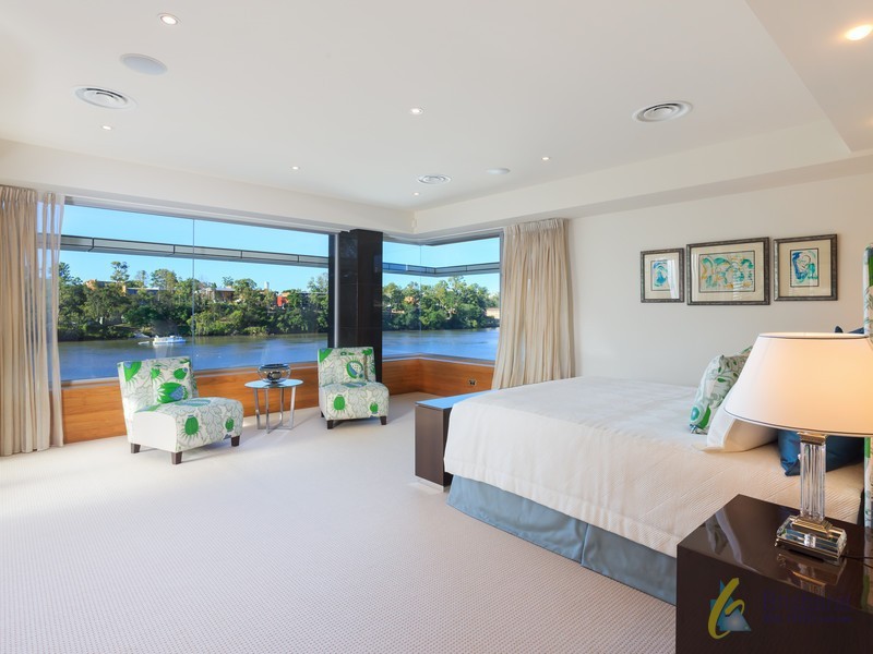 363 Brisbane Corso, Yeronga QLD 4104