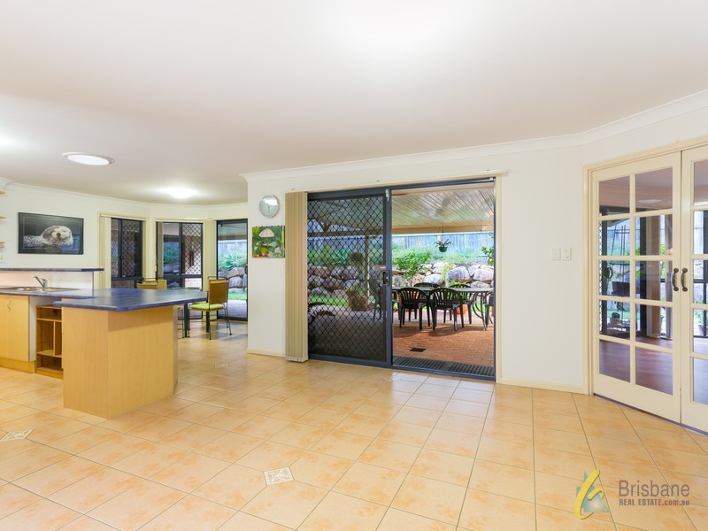 33 Ascot Av, Forest Lake QLD 4078