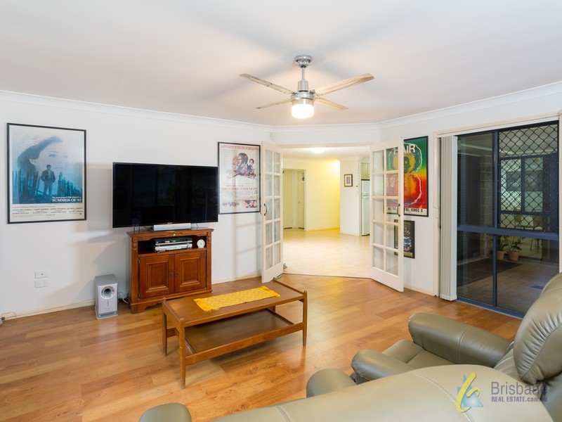 33 Ascot Av, Forest Lake QLD 4078