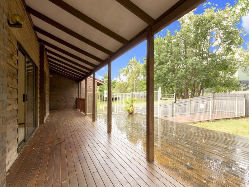 2A Goolman Street, Chapel Hill QLD 4069