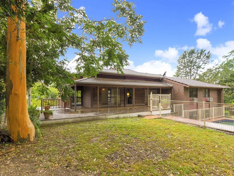 2A Goolman Street, Chapel Hill QLD 4069