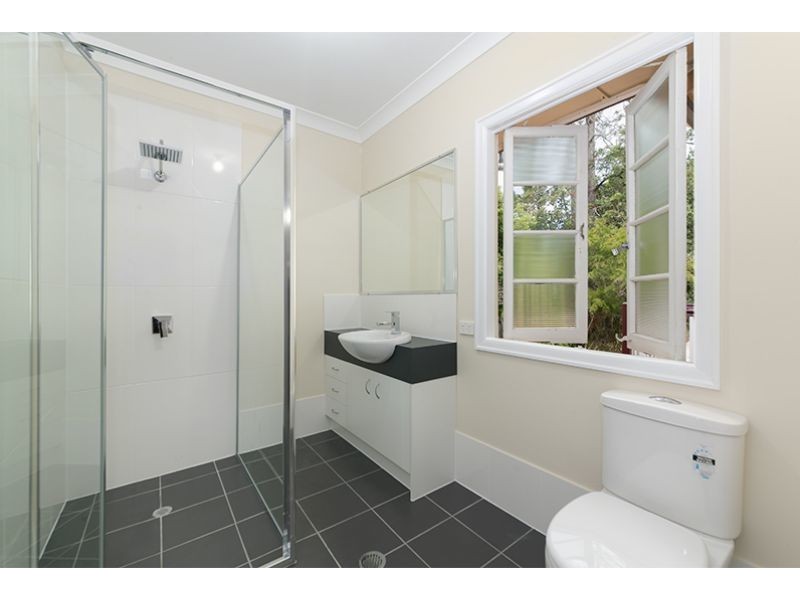 54 Menin Road, Corinda QLD 4075