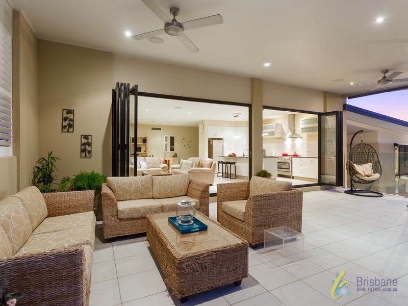 64 Joseph Avenue, Moggill QLD 4070