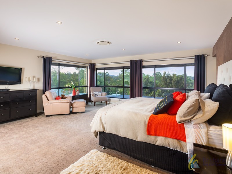 64 Joseph Avenue, Moggill QLD 4070