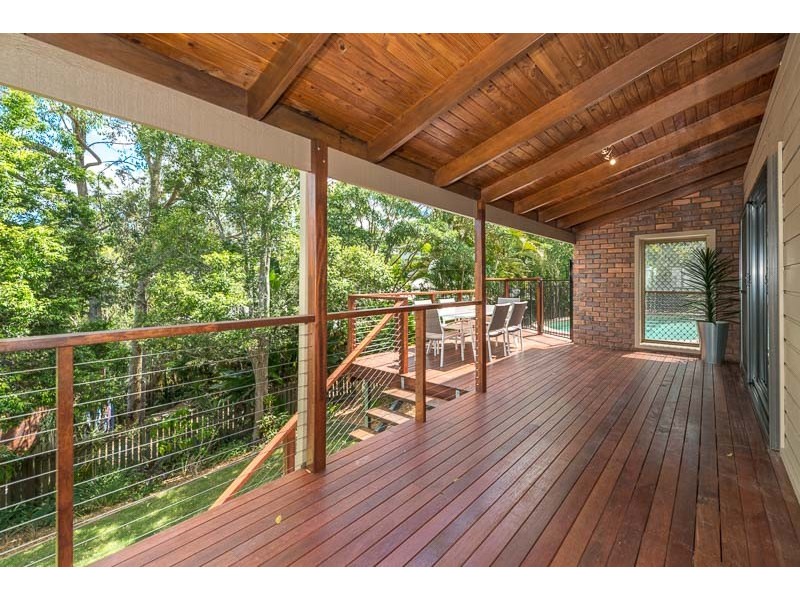 22 Stralock Street, Chapel Hill QLD 4069