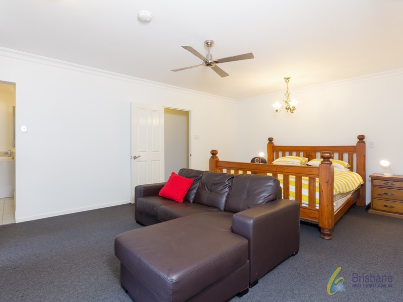 359 Brookfield Road, Kenmore Hills QLD 4069