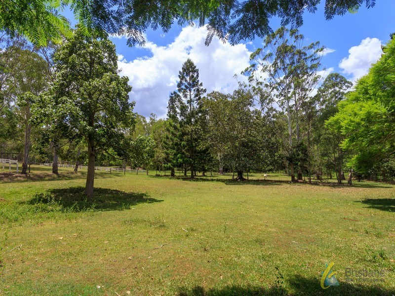 359 Brookfield Road, Kenmore Hills QLD 4069