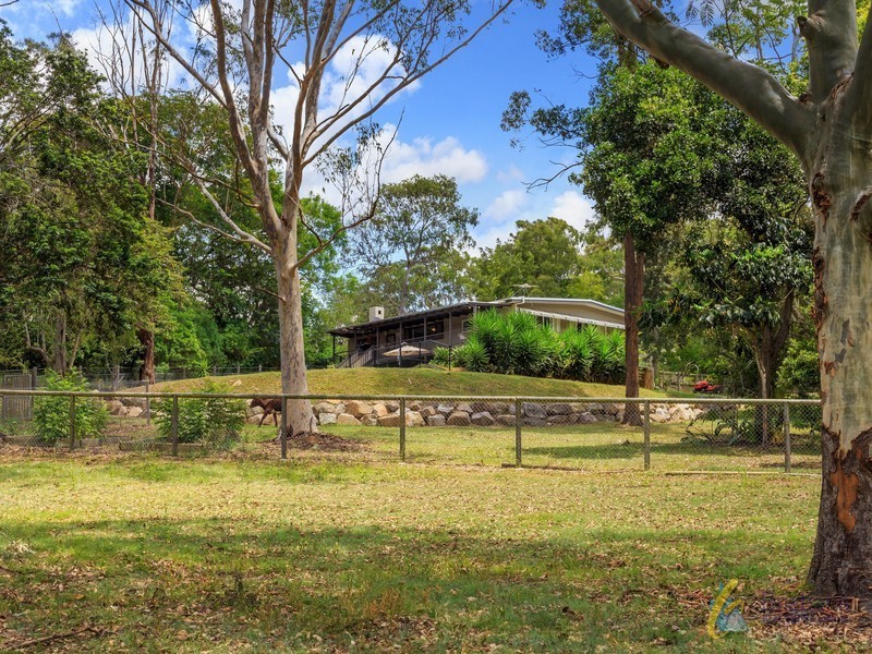 359 Brookfield Road, Kenmore Hills QLD 4069