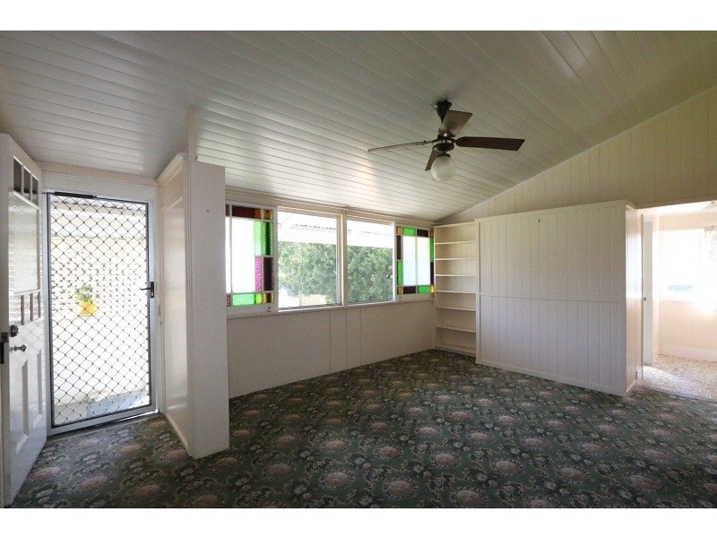 27 Bentinck Street, Sherwood QLD 4075