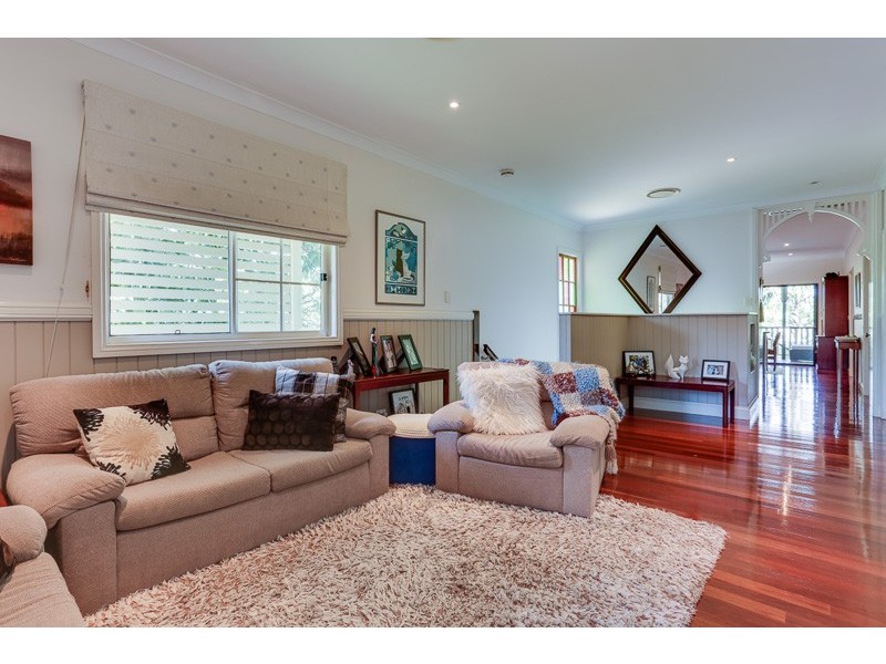 10 Park Road, Graceville QLD 4075