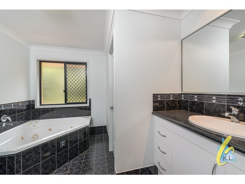 141 Allawah Rd, Chuwar QLD 4306