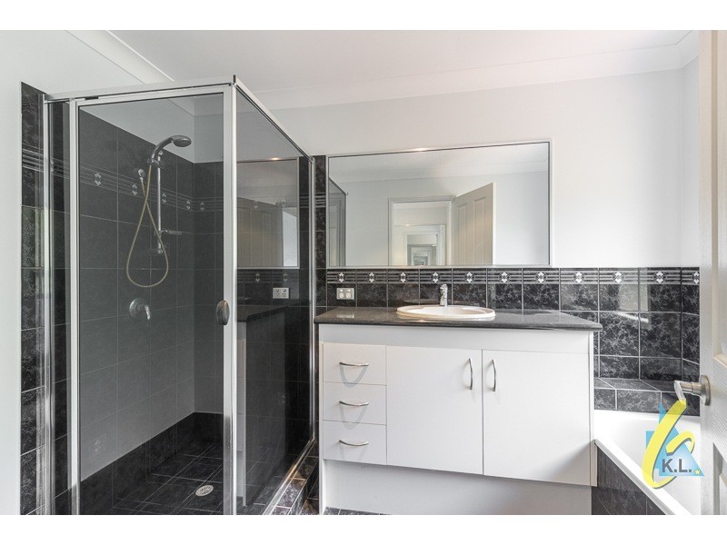 141 Allawah Rd, Chuwar QLD 4306
