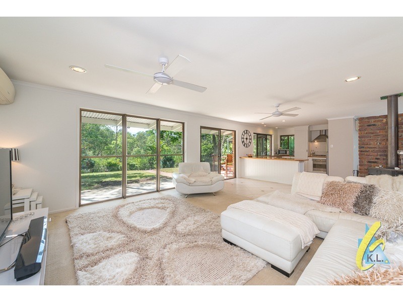 36 Glen Ruther Court, Mount Crosby QLD 4306