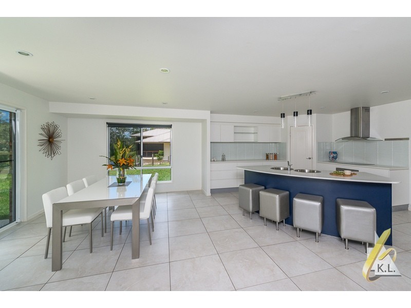 28 Lintrose Terrace, Karalee QLD 4306