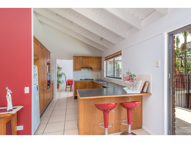 41 Broadmoor Street, Kenmore Hills QLD 4069