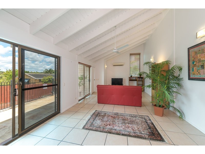 41 Broadmoor Street, Kenmore Hills QLD 4069