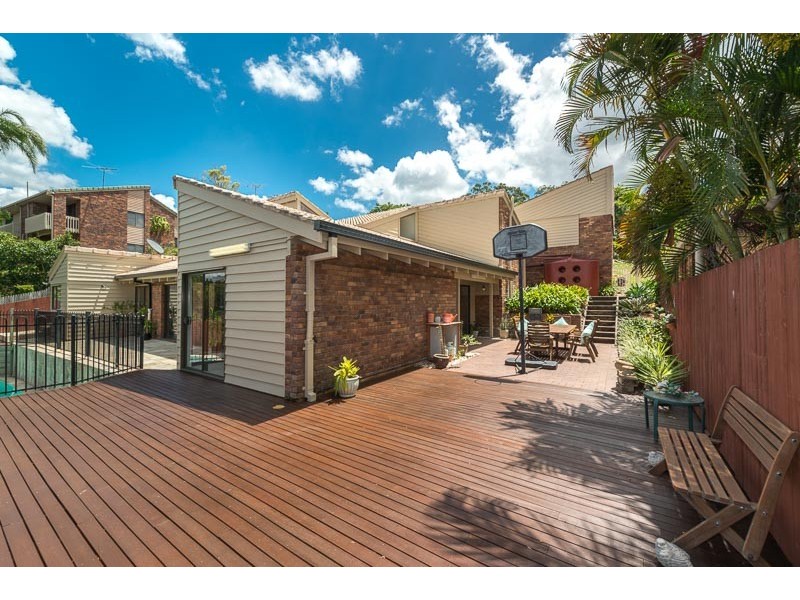 41 Broadmoor Street, Kenmore Hills QLD 4069